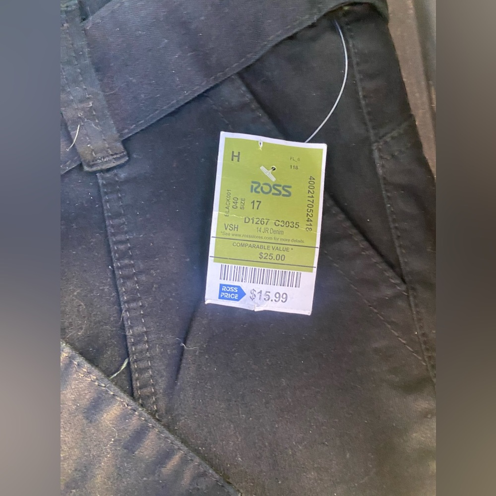 Women’s VIP Jeans - Picture 4 of 7